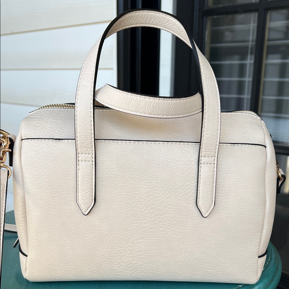 Poppy & Peonies Out and About Satchel in Cream - Picture 2 of 6